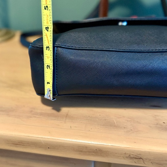 Loungefly Minnie Mouse Crossbody Purse Black Red Bow Ears Disney Bag Exclusive - Picture 8 of 10